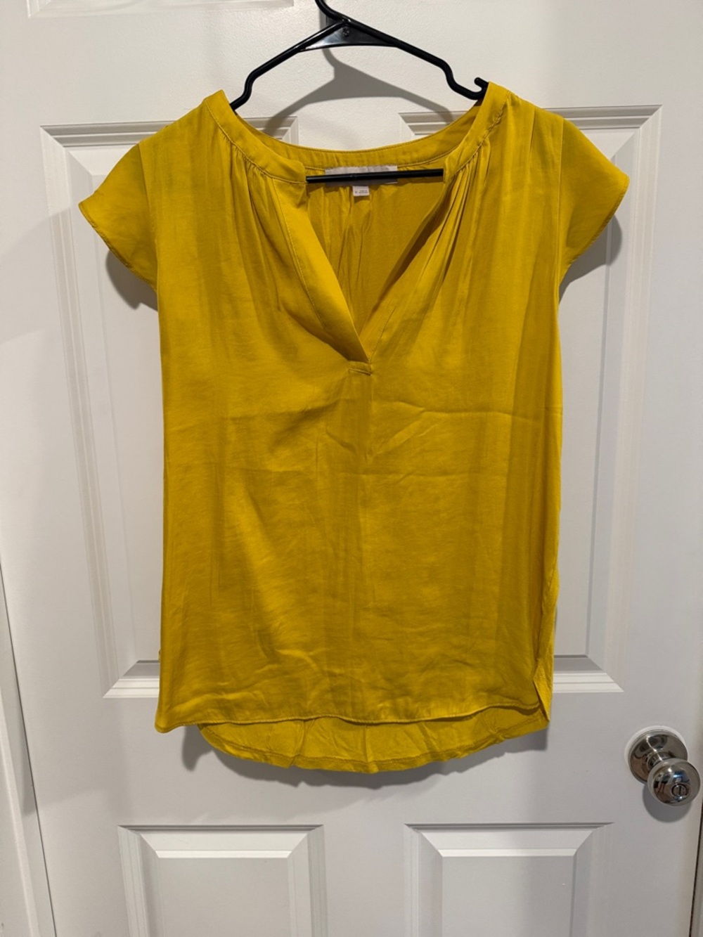 LOFT Yellow V-Neck Cap Sleeve Blouse
